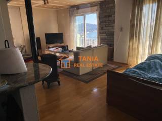 Πρώτος ορ. 
Σαλόνι