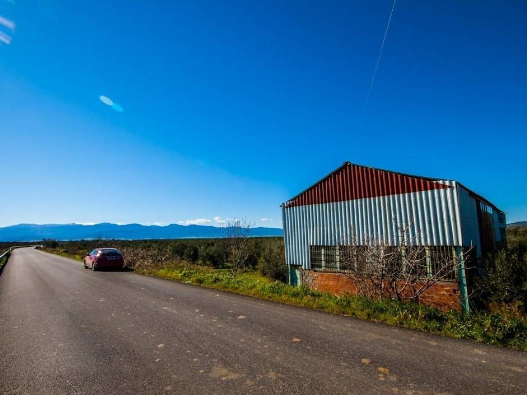 Βιοτεχνικός Χώρος | 240τ.μ. | 51000 €