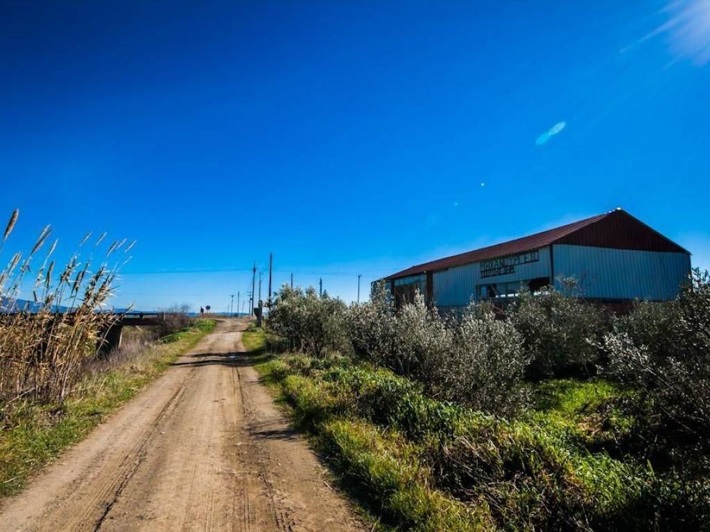 Βιοτεχνικός Χώρος | 240τ.μ. | 51000 €