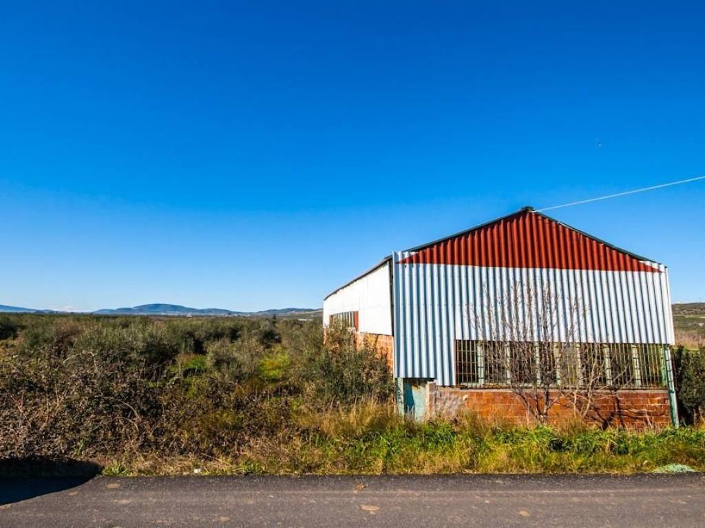 Βιοτεχνικός Χώρος | 240τ.μ. | 51000 €