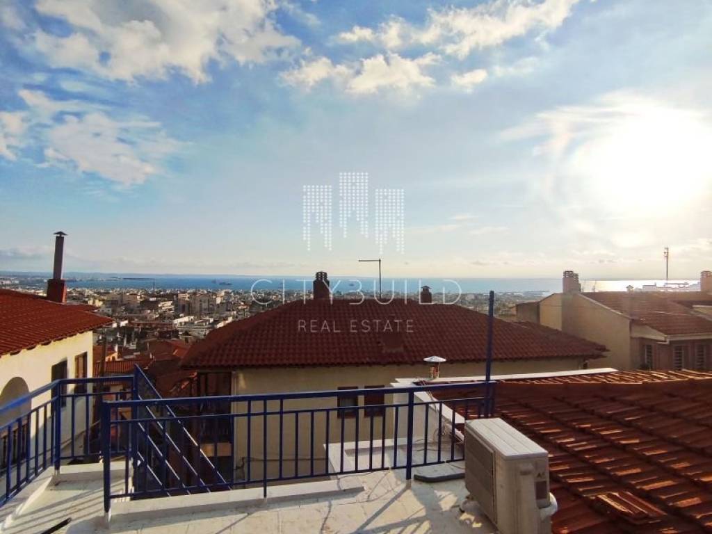 Θέα από μπαλκόνι