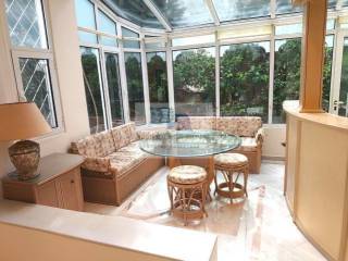 OPEN PLAN DINING AREA