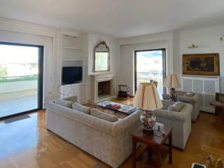 Luxurious 5th floor apartment