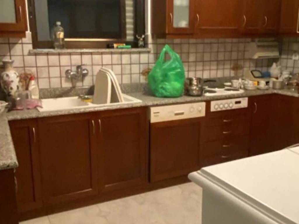 Luxurious 5th floor apartment