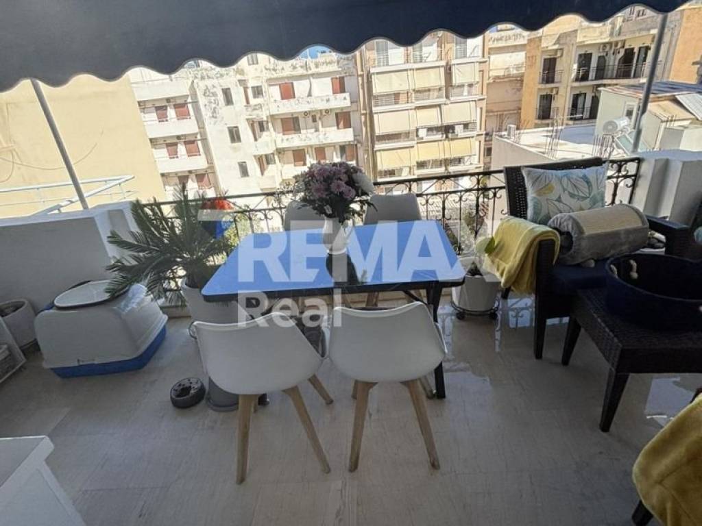 Θέα από μπαλκόνι