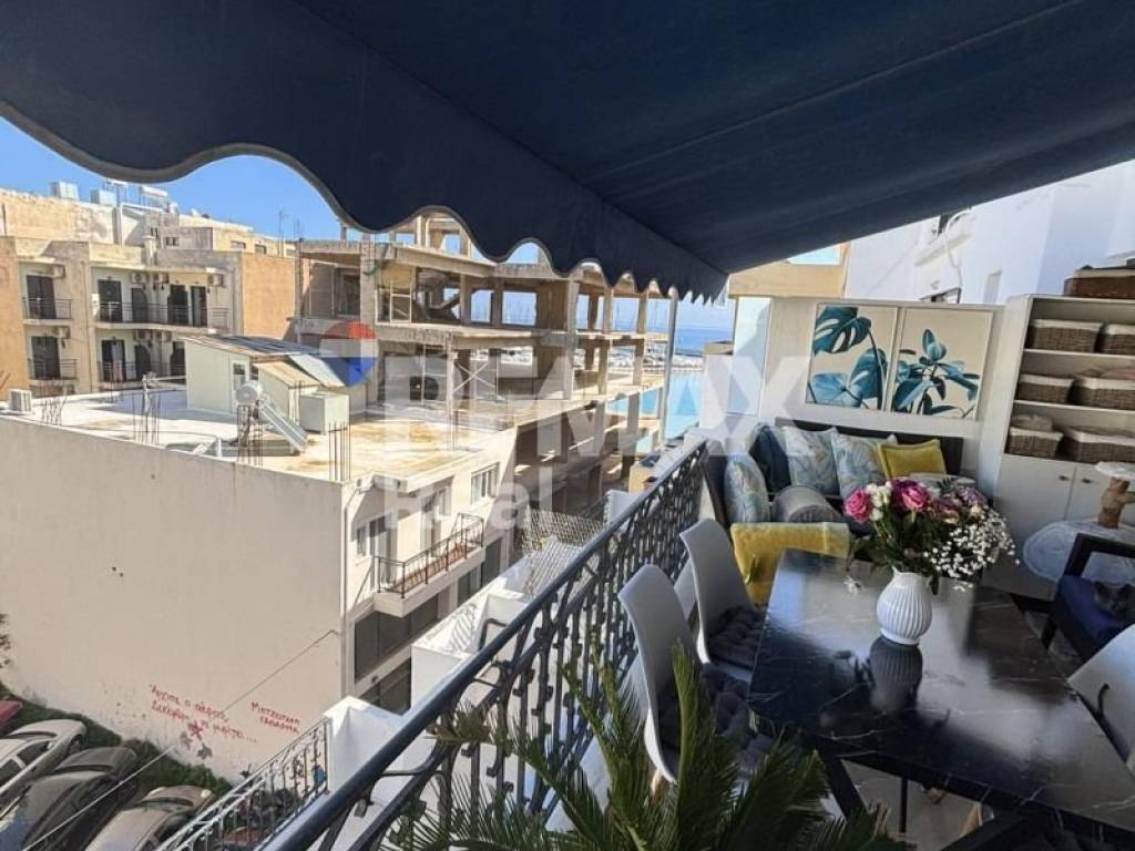 Θέα από μπαλκόνι