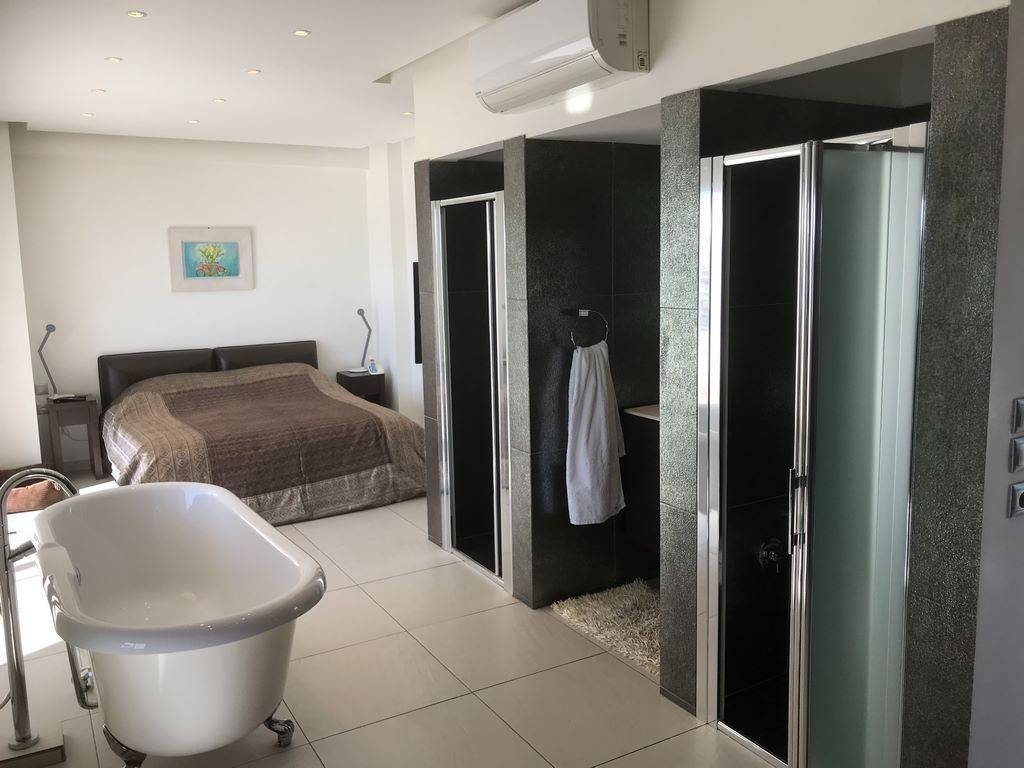 Ypnodomatio mezonetas