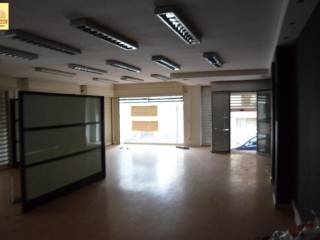 Νεάπολη, Κατάστημα