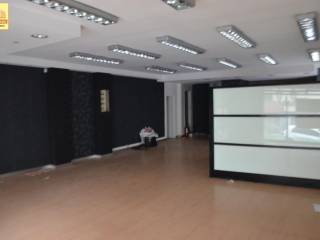 Νεάπολη, Κατάστημα