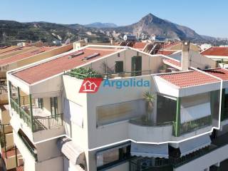 Θέα από μπαλκόνι