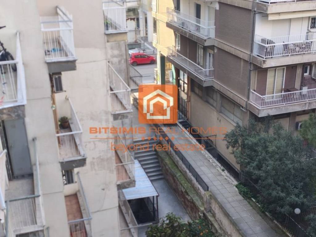 Θέα από μπαλκόνι