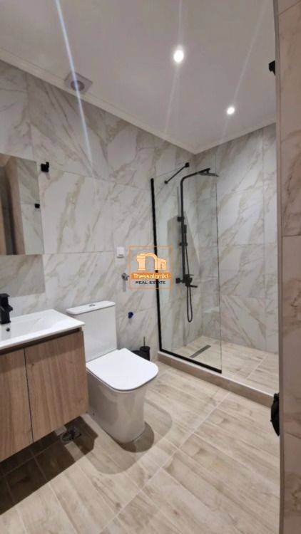 Πλ. Δημοκρατίας, Γκαρσονιέρα, 32 τ.μ.