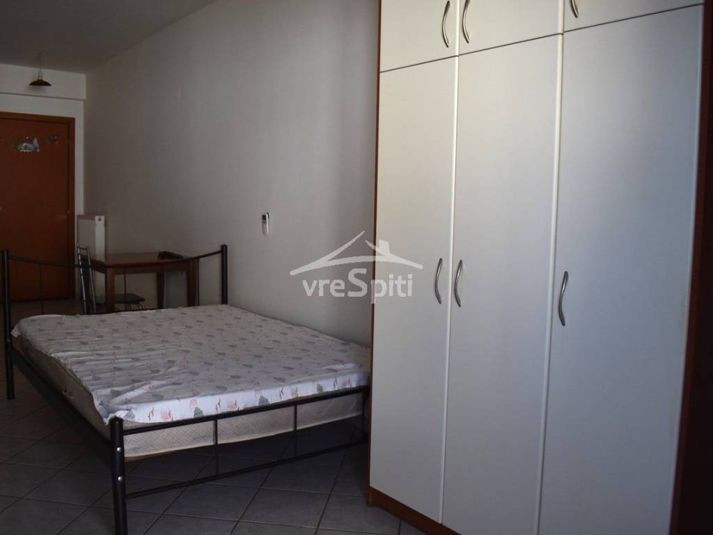 ΕΝΙΑΙΟΣ ΧΩΡΟΣ-ΝΤΟΥΛΑΠΕΣ