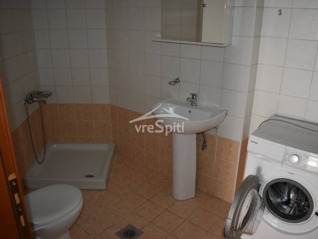 ΑΠΟΨΗ ΛΟΥΤΡΟΥ