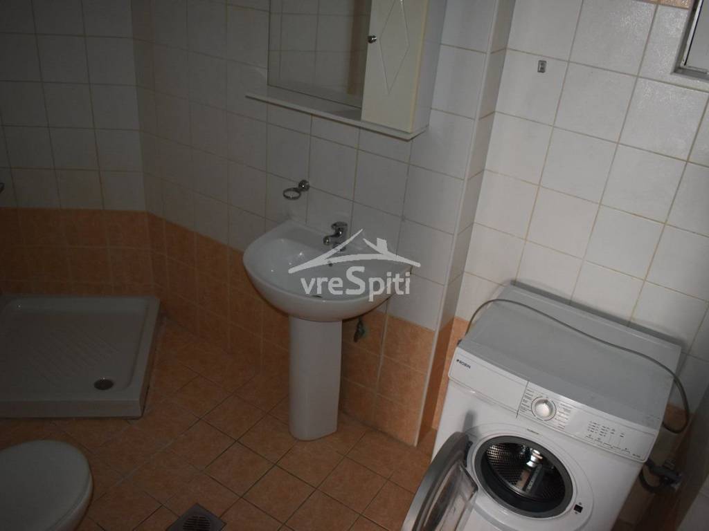 ΑΠΟΨΗ ΛΟΥΤΡΟΥ