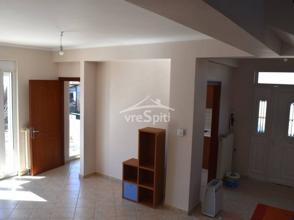 ΚΑΘΙΣΤΙΚΟ-ΕΙΣΟΔΟΣ ΟΙΚΙΑΣ-ΚΟΥΖΙΝΑ ΠΙΣΩ