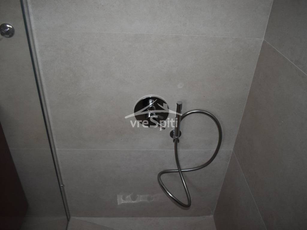 ΚΑΜΠΙΝΑ ΛΟΥΤΡΟΥ