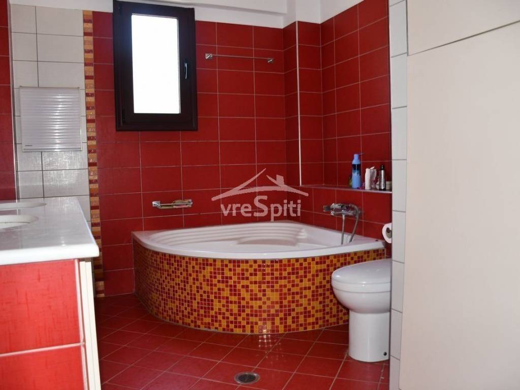 ΚΥΡΙΩΣ ΜΠΑΝΙΟ