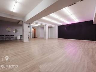 Forumland Real Estate, Εσωτερική όψη