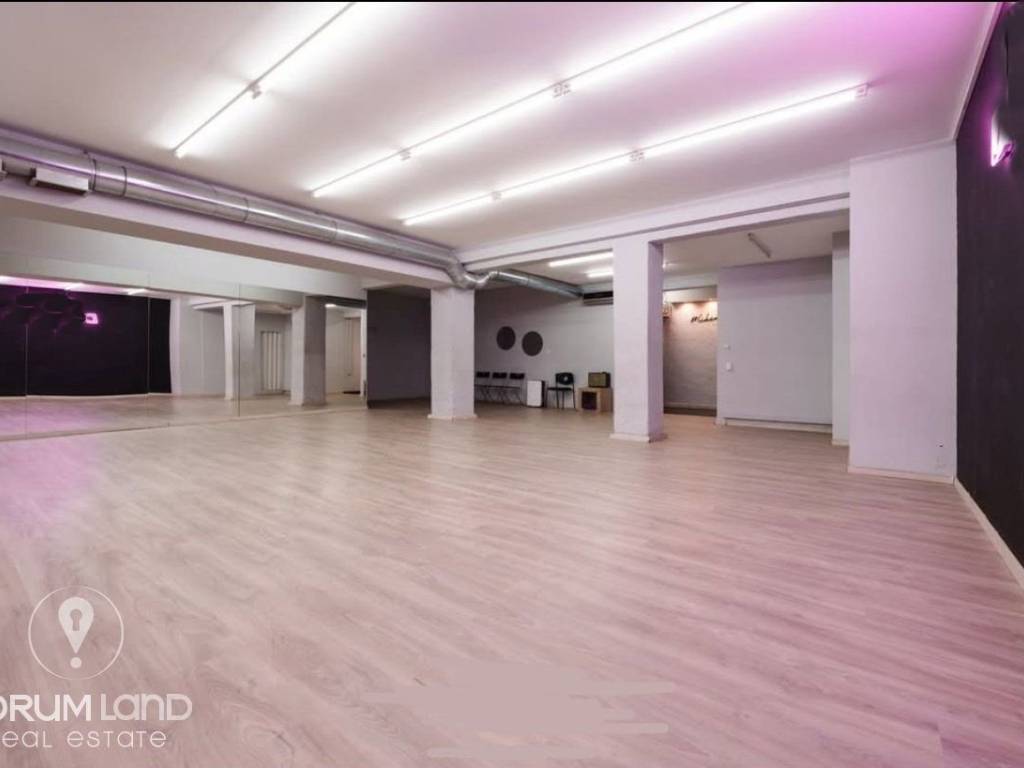 Forumland Real Estate, Εσωτερική όψη