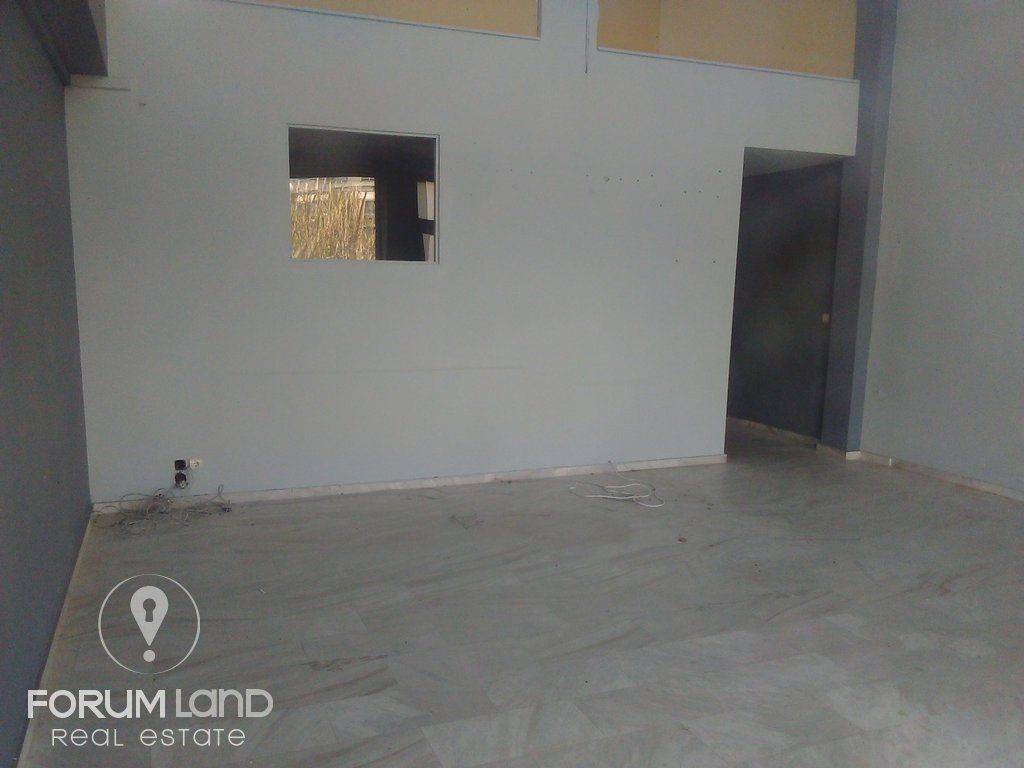Forumland Real Estate, Ισόγειο Κατάστημα