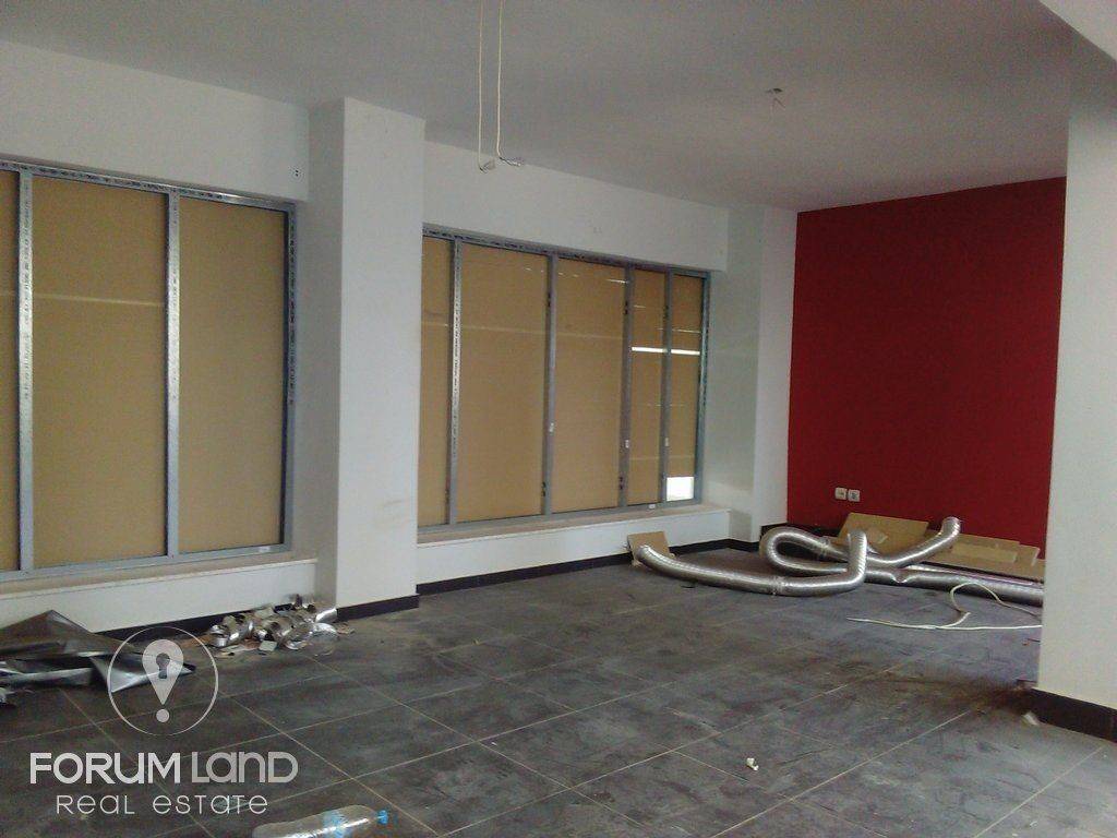 Forumland Real Estate, Ισόγειο Κατάστημα