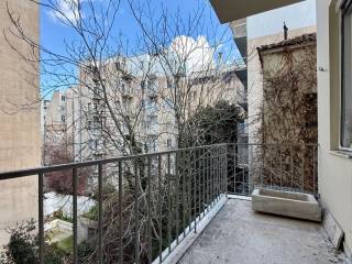 mouseio_residential_apartment_for_rent