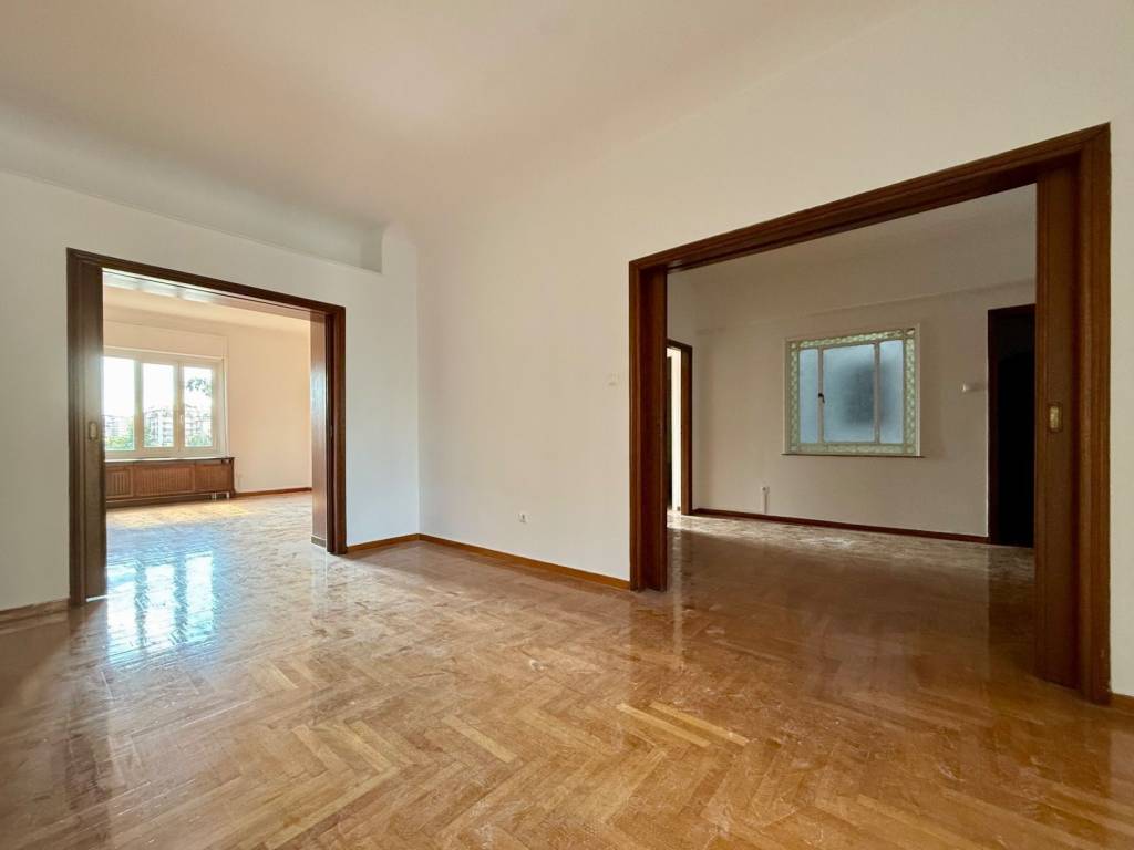 mouseio_commercial_office_for_rent