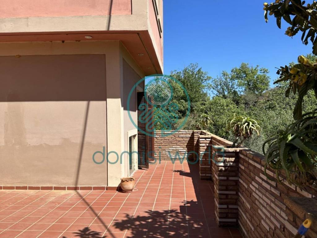 Θέα από μπαλκόνι