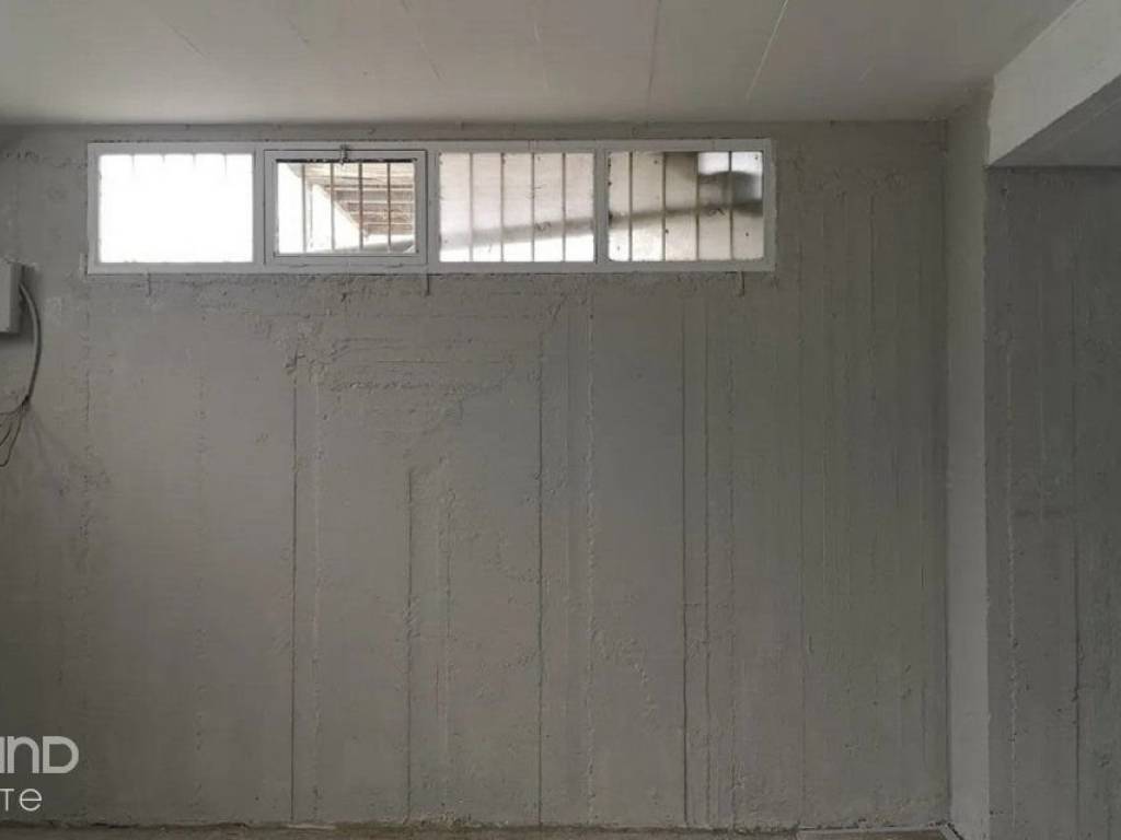 Forumland Real Estate, αποθήκη