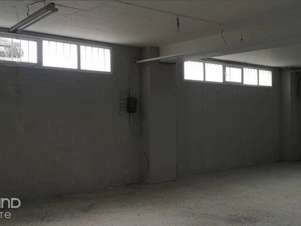 Forumland Real Estate, αποθήκη