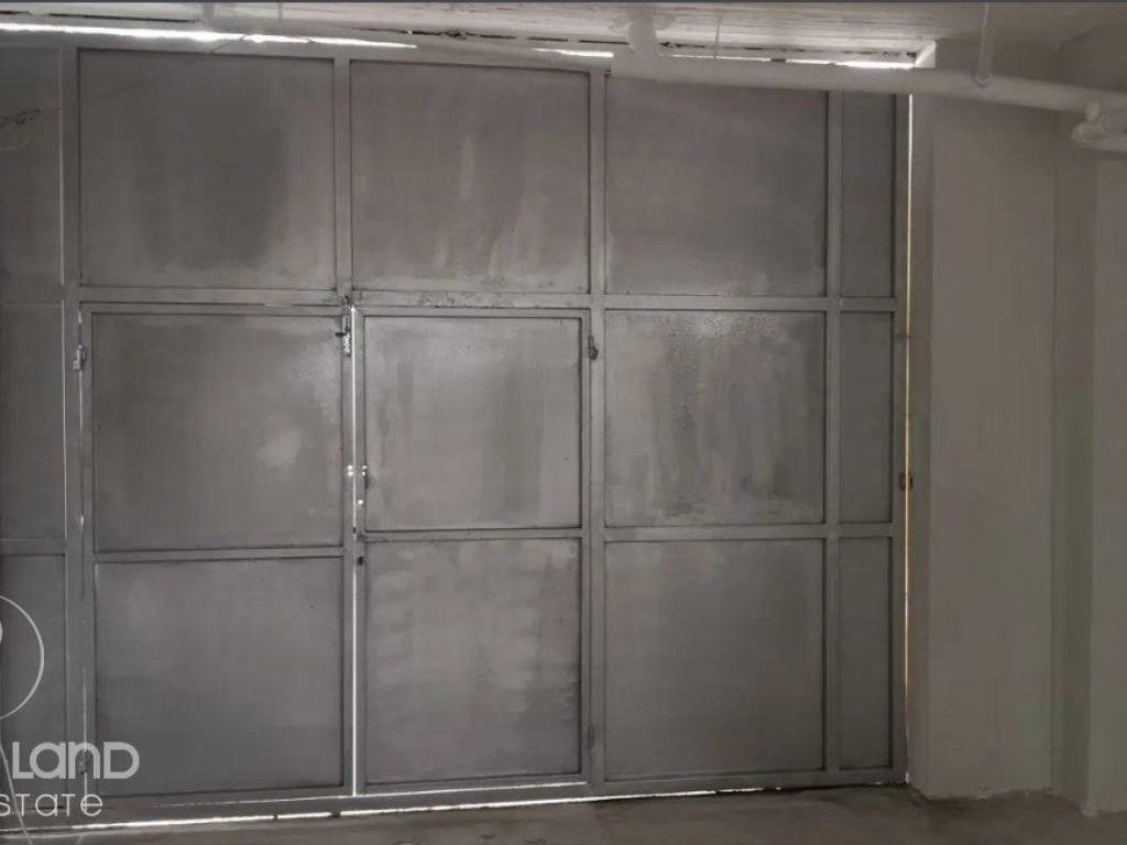 Forumland Real Estate, Αποθήκη