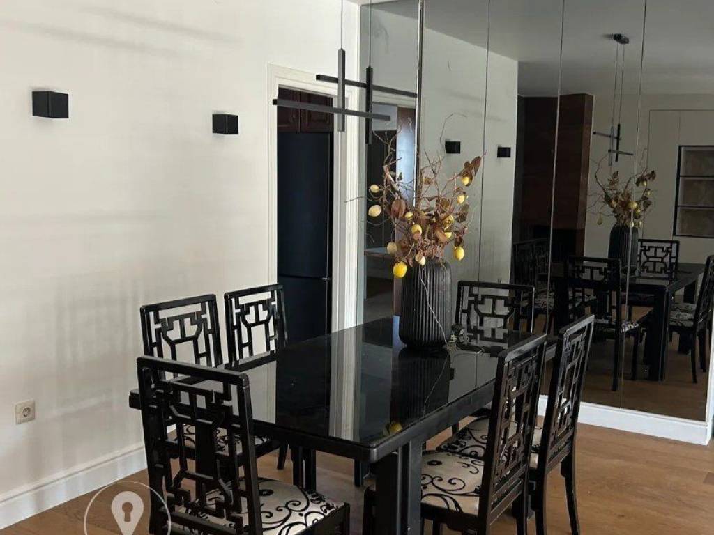 Forumland Real Estate, Τραπεζαρία