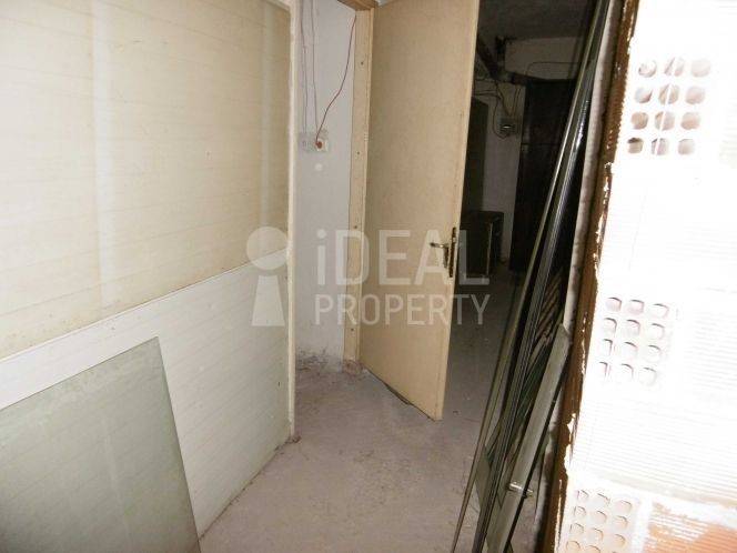 Διάδρομος,Είσοδος αποθήκης