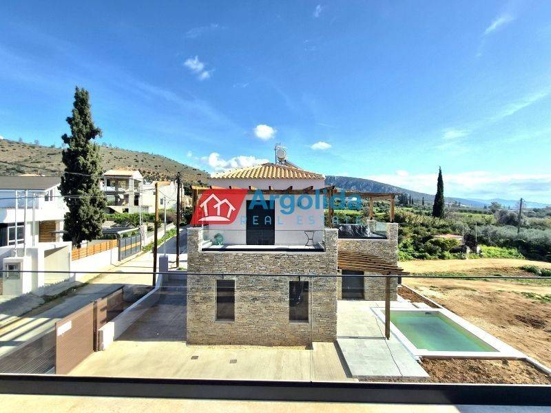 Θέα από μπαλκόνι