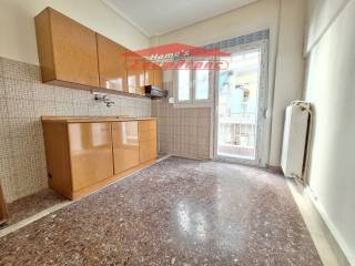 ΞΕΧΩΡΙΣΤΗ ΚΟΥΖΙΝΑ