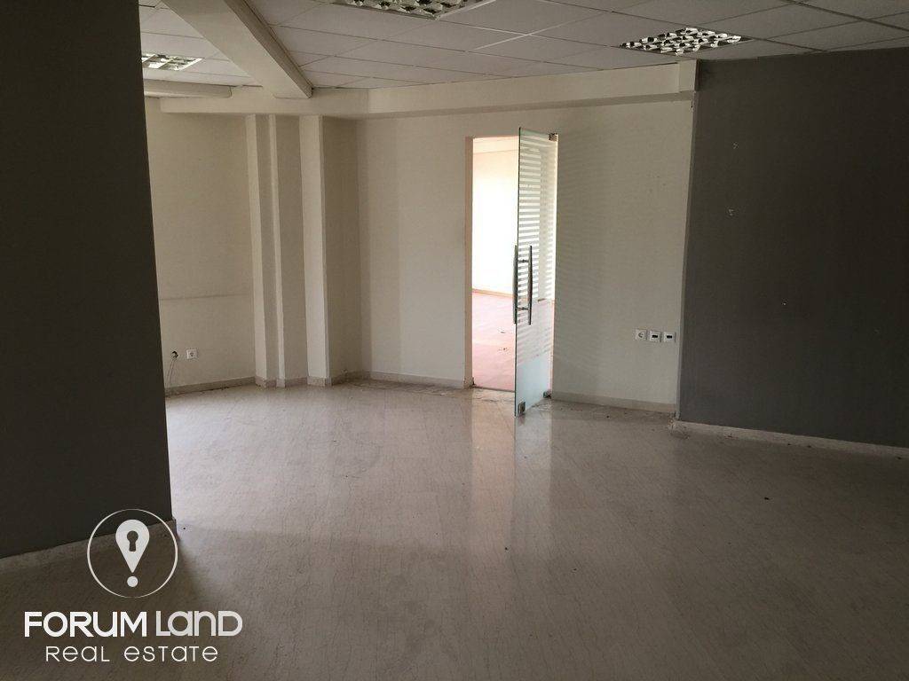 Forumland Real Estate, 1ος όροφος