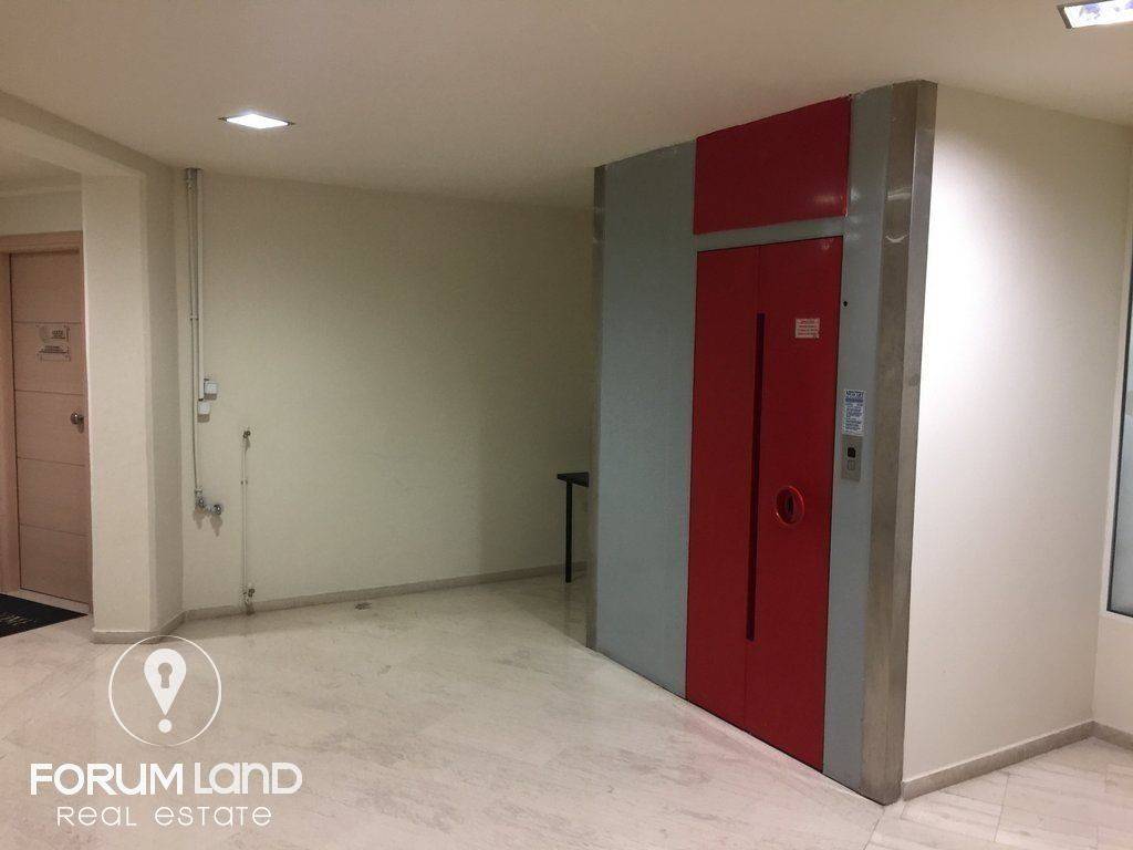 Forumland Real Estate, 1ος όροφος