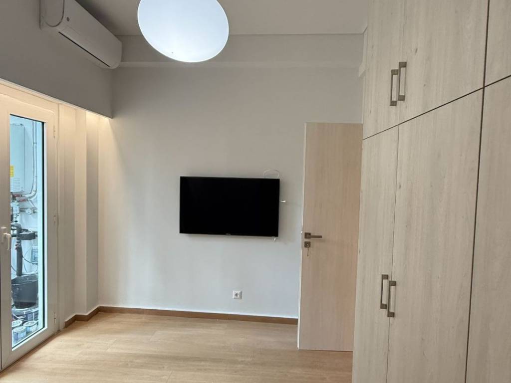 Υπνοδωμάτιο 2 με κρεββάτι 140*200