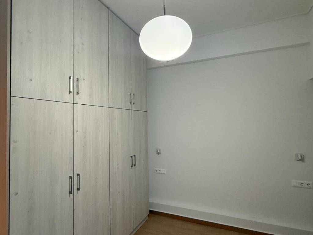 Υπνοδωμάτιο 2 με κρεββάτι 140*200