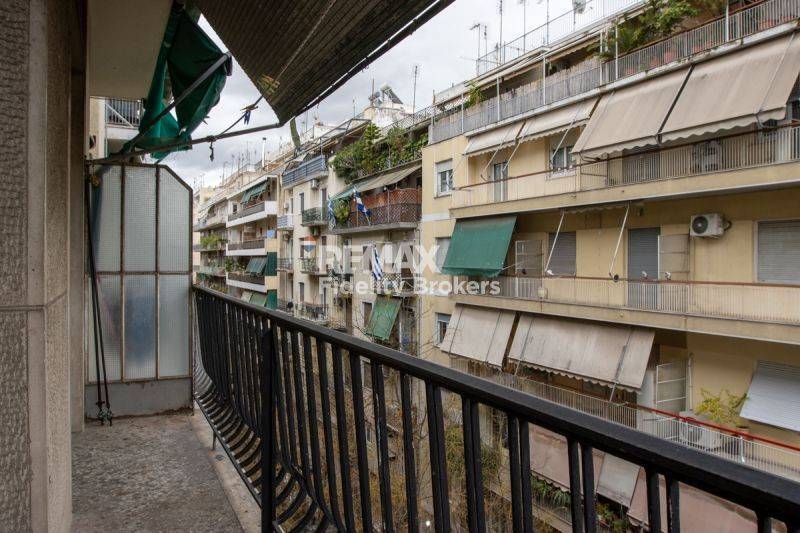 Θέα από μπαλκόνι