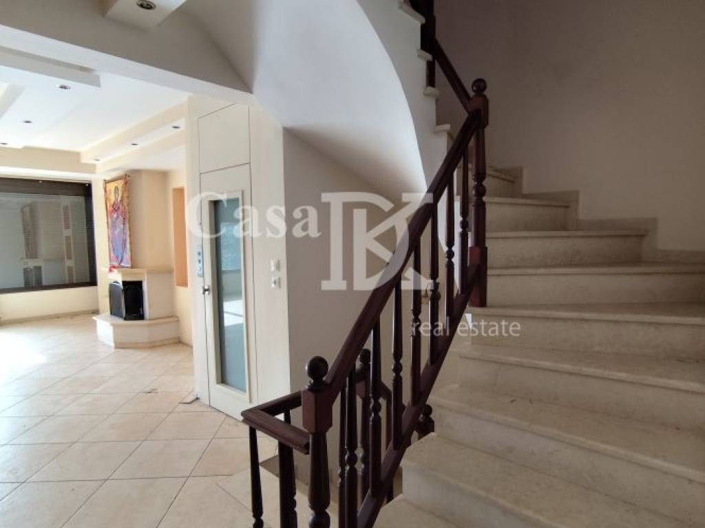 Εσωτερική σκάλα