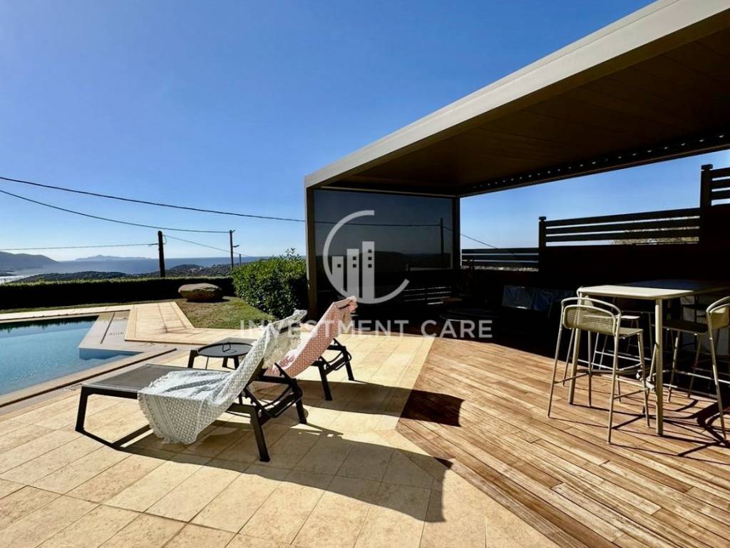 Θέα από μπαλκόνι