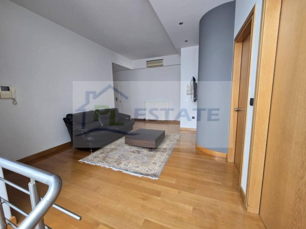 καθιστκο χωλ