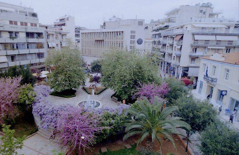 Η ΠΛΑΤΕΙΑ ΠΑΝΑΓΟΠΟΥΛΟΥ