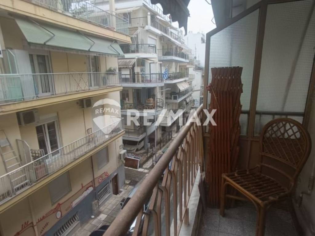 Θέα από μπαλκόνι