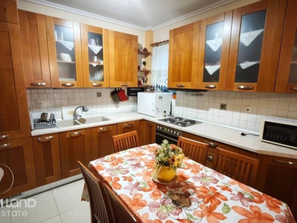 Forumland Real Estate, Σαλοκουζίνα