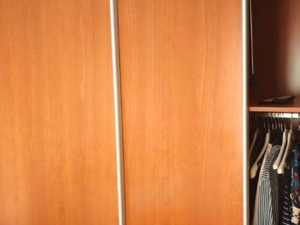 Forumland Real Estate, Ντουλάπα