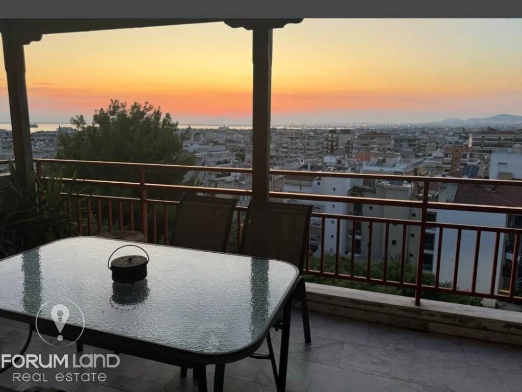 Forumland Real Estate, Απεριόριστη Θέα