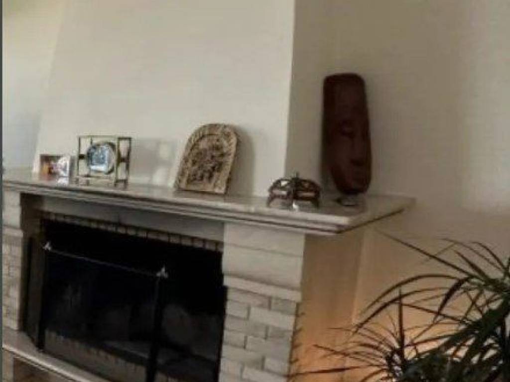 Forumland Real Estate, Σαλόνι με τζάκι